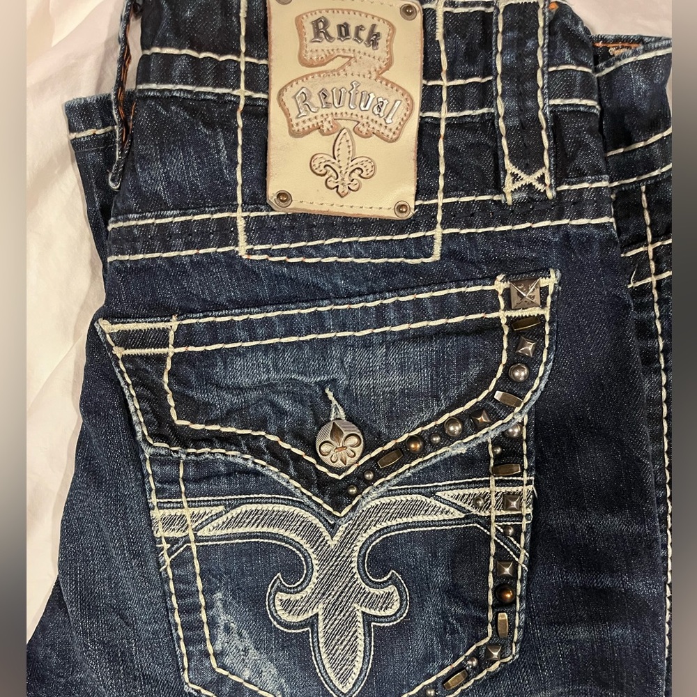 Size 33/30 Men’s Rock Revival Jax jeans.